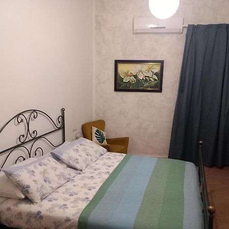 Nostra Casa Rooms Палермо Екстер'єр фото